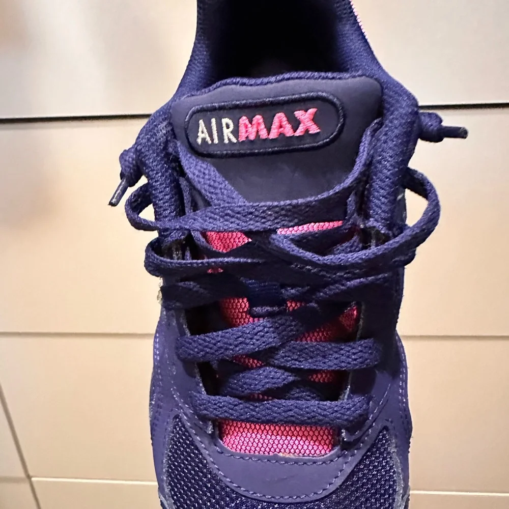 Size 6.5 - Nike Air Max Ivo Blue Pink With Swarovski rhinestones - Picture 4 of 6